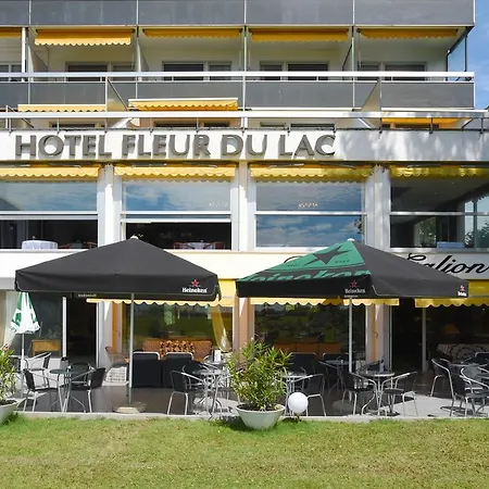 Hotel La Fleur Du 4*
